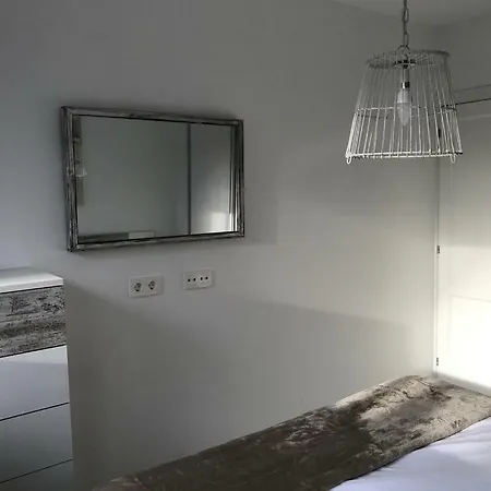 Vista Bristol 50b קורלחו